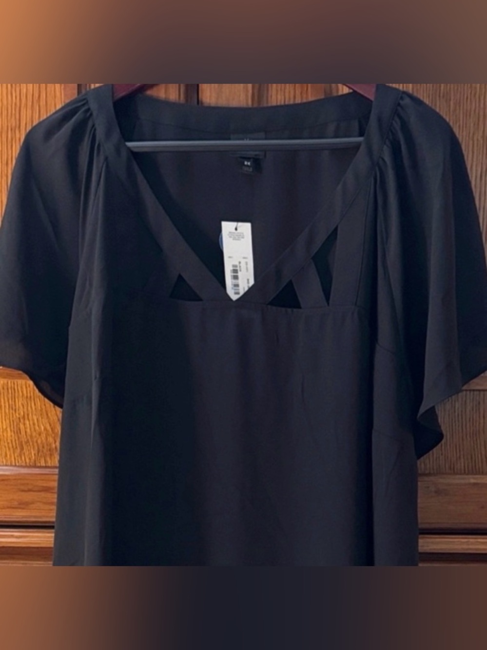 NWT Worthington Woman Elegant Cutout Neckline Blouse Flutter Short Sleeve